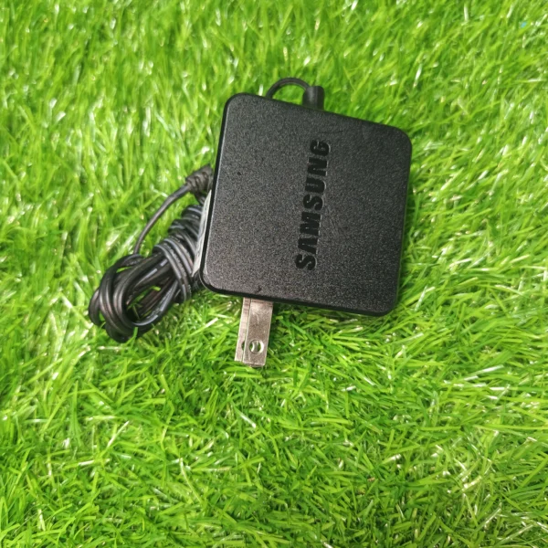 Samsung 12V 2.2A Charger